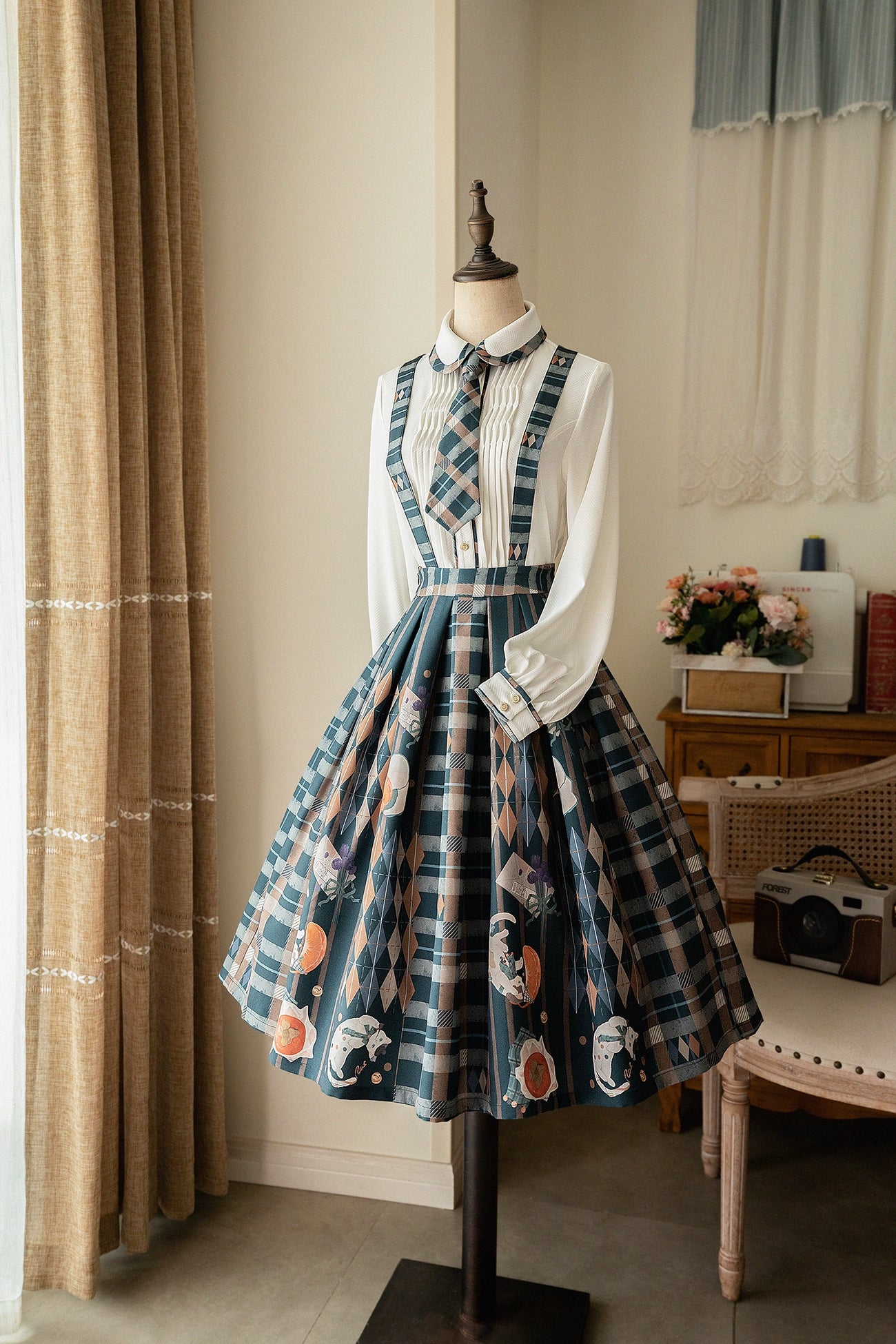 Sports outdoor style Persimmon Cat Suspender Skirt and Blouse