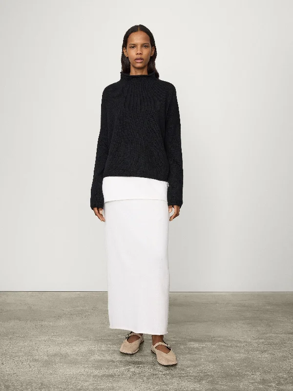 Skirt style The Sandy Sweater