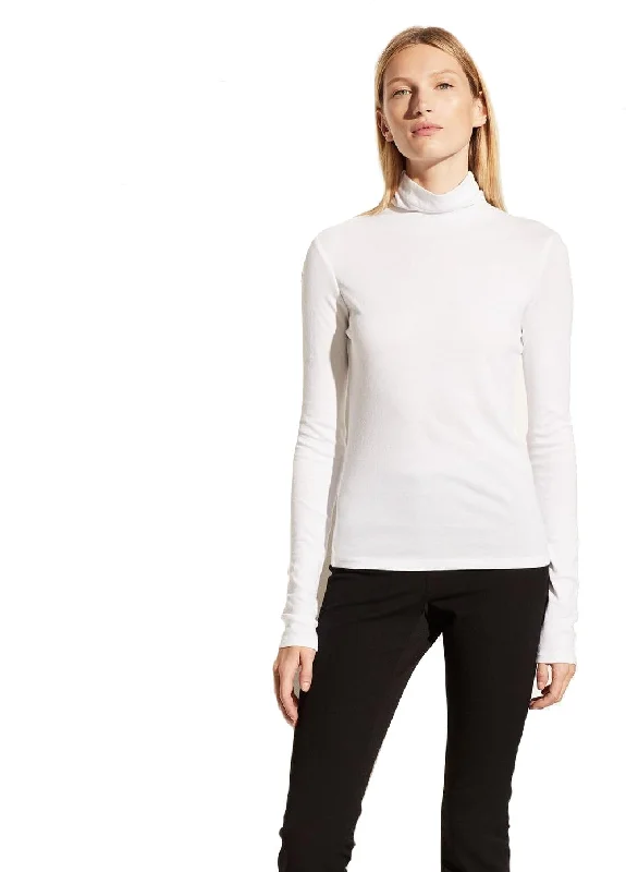 Celebrity Style Essential Long Sleeve Turtleneck - White