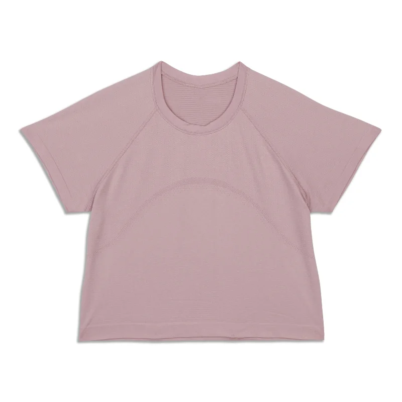 Elegant Classic Swiftly Tech Cropped Short-Sleeve Shirt 2.0 - Resale
