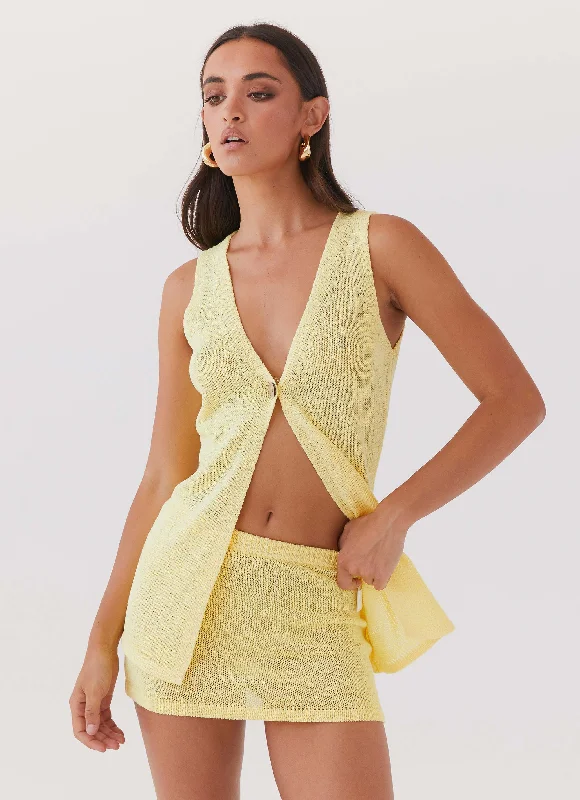 Comfortable down Knit Polo Top Capri Glow Knit Mini Skirt - Canary
