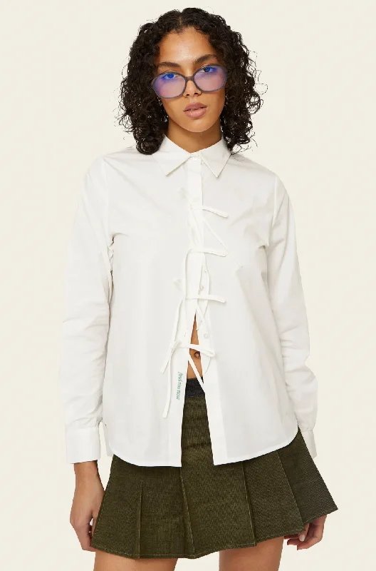 Sweet Girl Classic Retro Genevieve Shirt