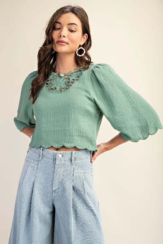Knitted Design Personalized clothing Gigio Women's Tops Bell Sleeve Crop Top