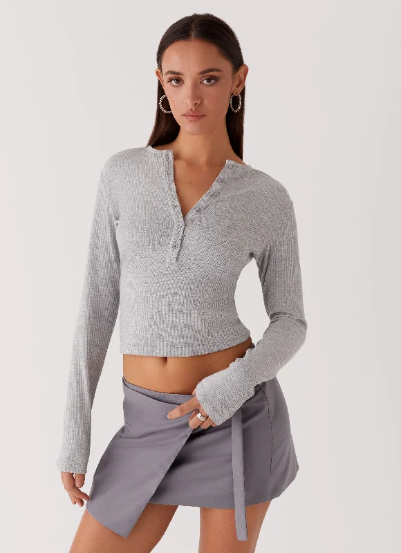 Sports Jacket Cropped Knit Top Kellie Knit Long Sleeve Top - Grey