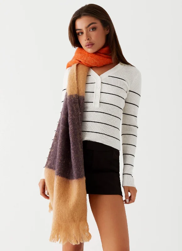 Street Personality Style Knitted Lace Dress Rue Scarf