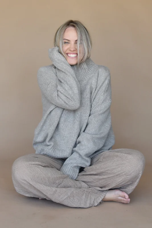 Single-shoulder Neck Design End of the year The Cashmere Carmel Sweater // Nutmeg