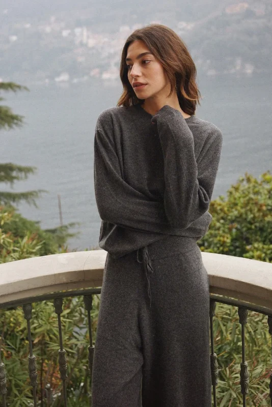 High-end atmosphere Boutique recommendation The Cashmere Cove Crew Neck // Ash