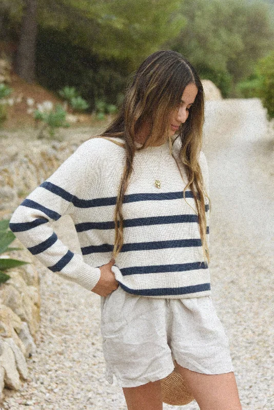 Elegant and noble Casual choice The Cashmere Maya Crew Neck // Noche Stripe