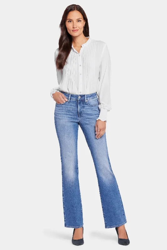 Street Fashion Slim dark jeans Blake Slim Flared Jeans - Stunning