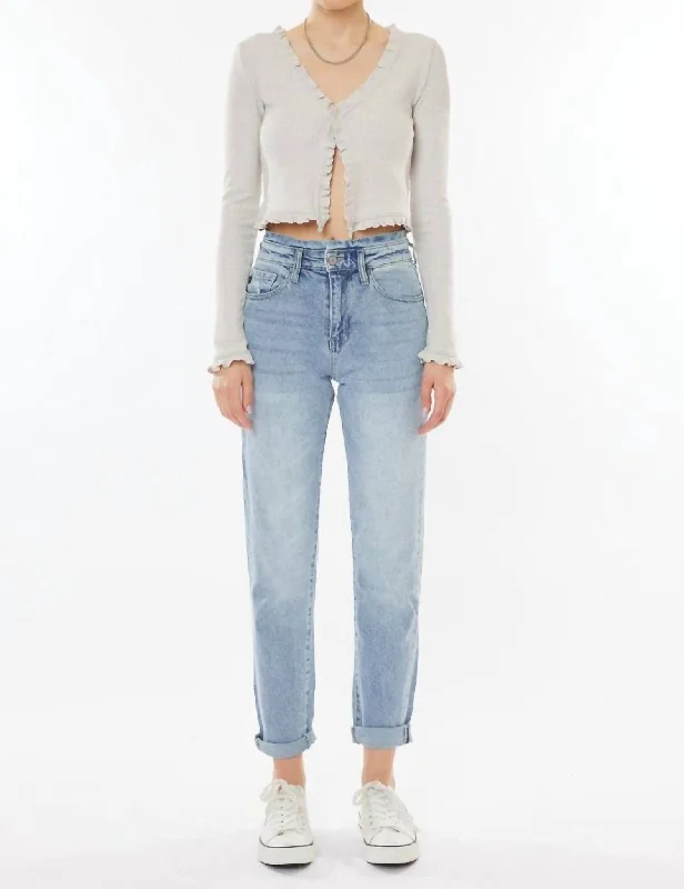 Sports Fitness Style Classic denim pants Chantal Ultra High Rise Mom Jeans In Light Wash Sports Fitness Style Classic denim pants Chantal Ultra High Rise Mom Jeans In Light Wash