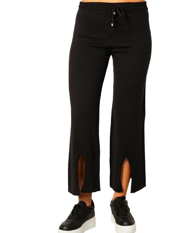Classic style Knit Pant W/ Middle Silt In Black
