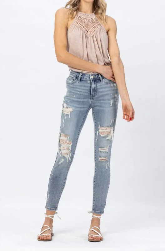 Cool Summer Relaxed denim pants Lace Lace Baby Jean In Light Wash