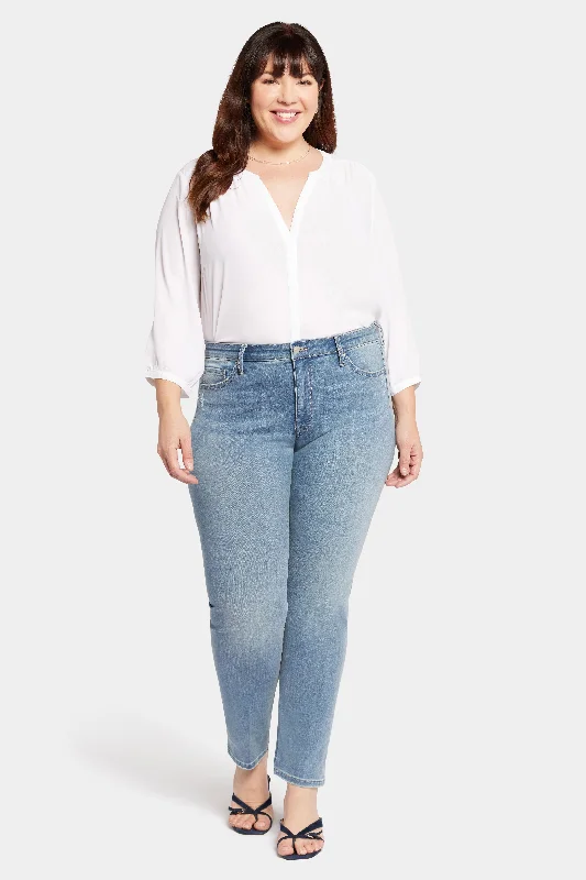 Street Casual Style Light rinse jeans Le Silhouette Sheri Slim Jeans In Plus Size - Angel Street Casual Style Light rinse jeans Le Silhouette Sheri Slim Jeans In Plus Size - Angel