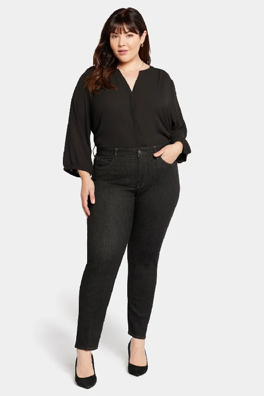 Romantic And Sweet Loose-fit jeans Le Silhouette Sheri Slim Jeans In Plus Size - Eternity