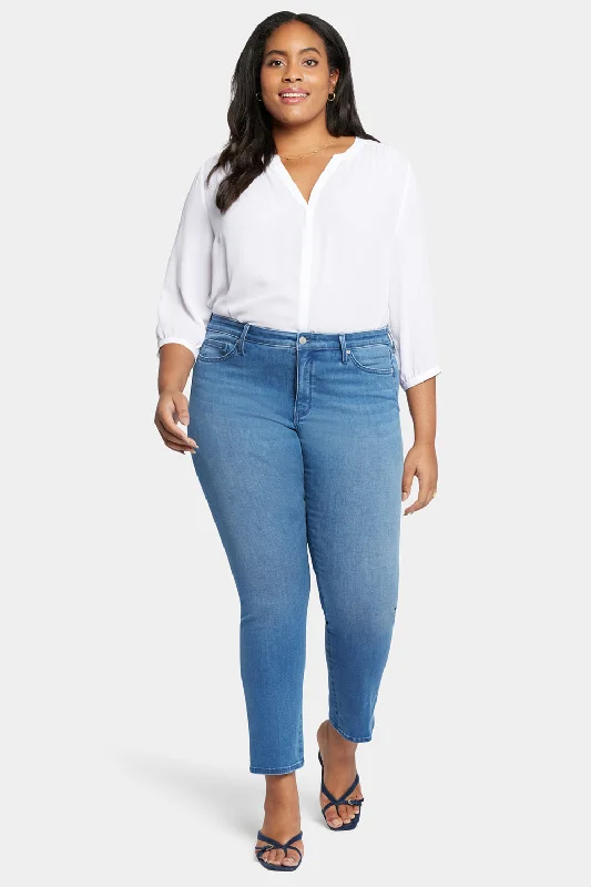 Street Graffiti Design Biker jeans Le Silhouette Sheri Slim Jeans In Plus Size - Stunning Street Graffiti Design Biker jeans Le Silhouette Sheri Slim Jeans In Plus Size - Stunning