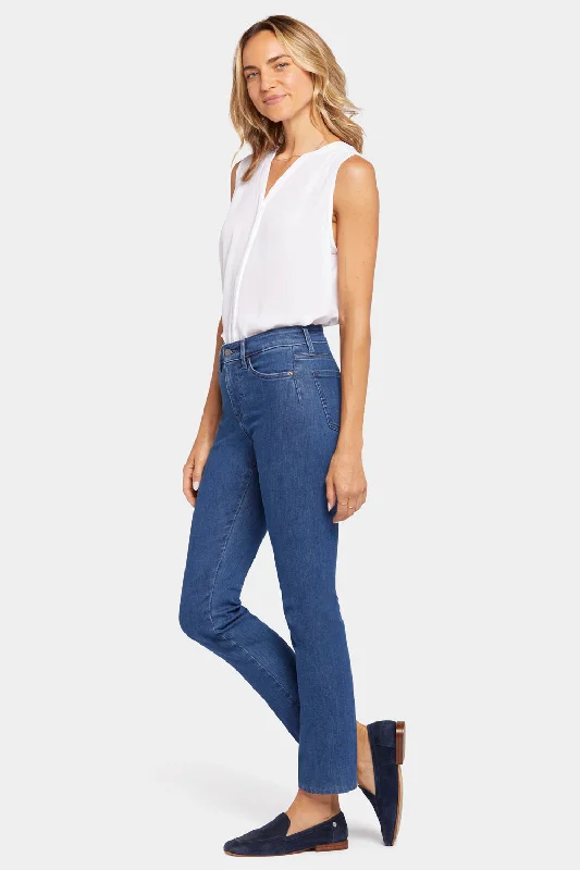 Street Style Suit Frayed hem jeans Le Silhouette Sheri Slim Jeans - Treasured