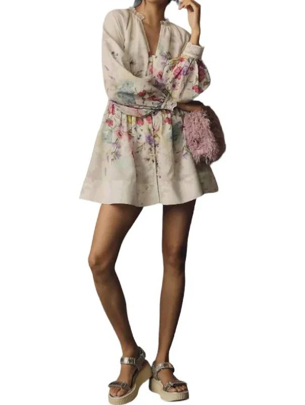 Ultra-lightweight Meadows Dress In White