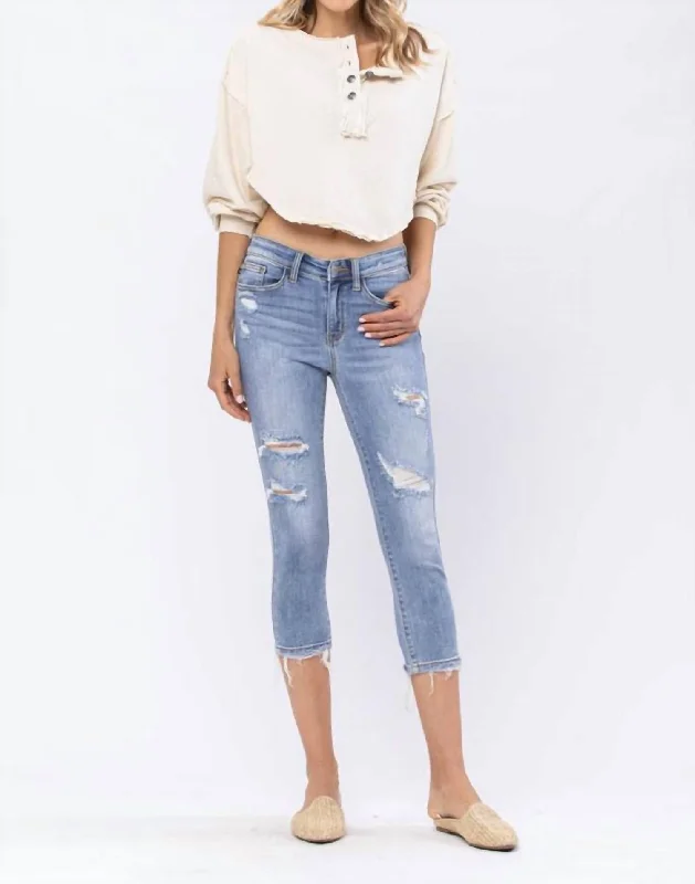 Printing decoration Comfortable denim trousers Taylor Mid-Rise Destroyed Capri In Light Wash Printing decoration Comfortable denim trousers Taylor Mid-Rise Destroyed Capri In Light Wash