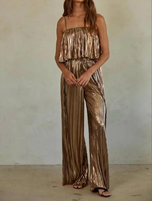 Fashionable and versatile The Livia Pants Woven In Bronze