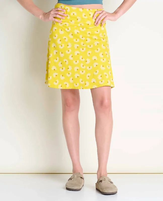 Nightclub Style Fishtail skirt Chaka Skirt In Sulphur Half Daisy Print