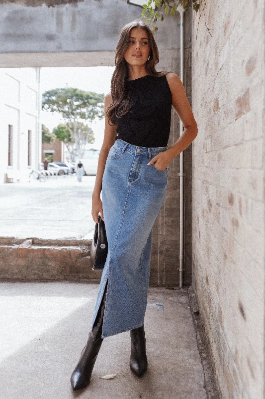 Street Graffiti Design Wool A-line skirt Dana Denim Midi Skirt - Blue Wash