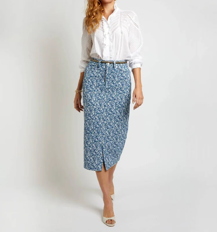 Sports Comfort Style Color-block pencil skirt The Leo Skirt In Signature Blue/white Fleur Print