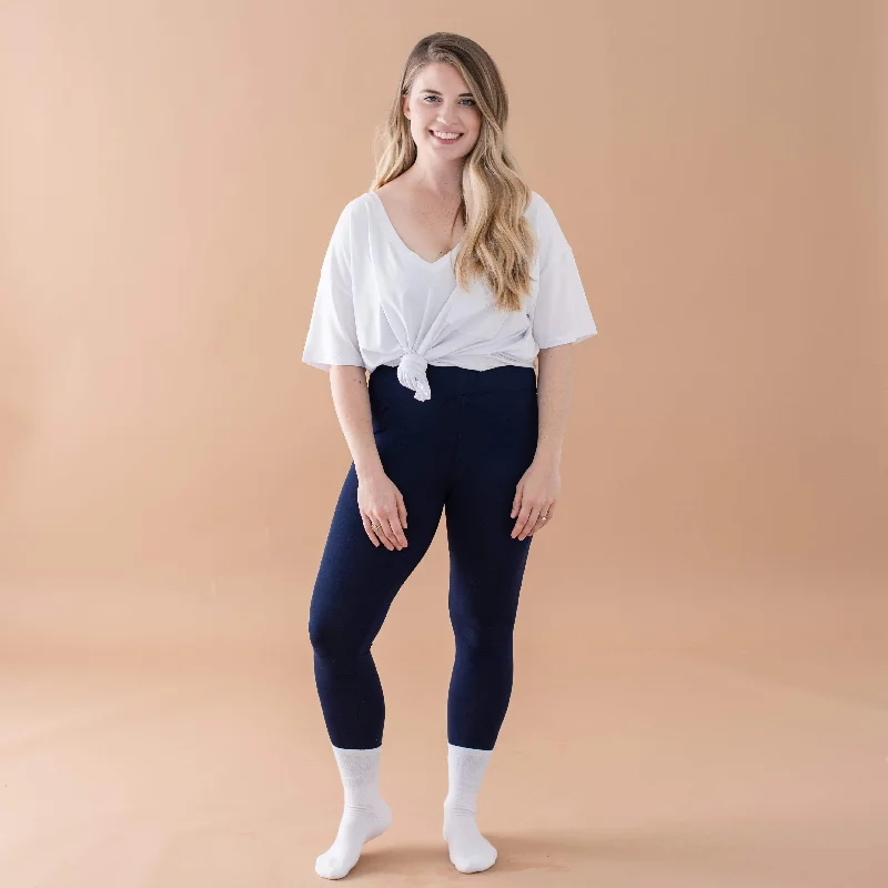 Sports Fitness Style Skinny fit pants Women's Leggings in Navy