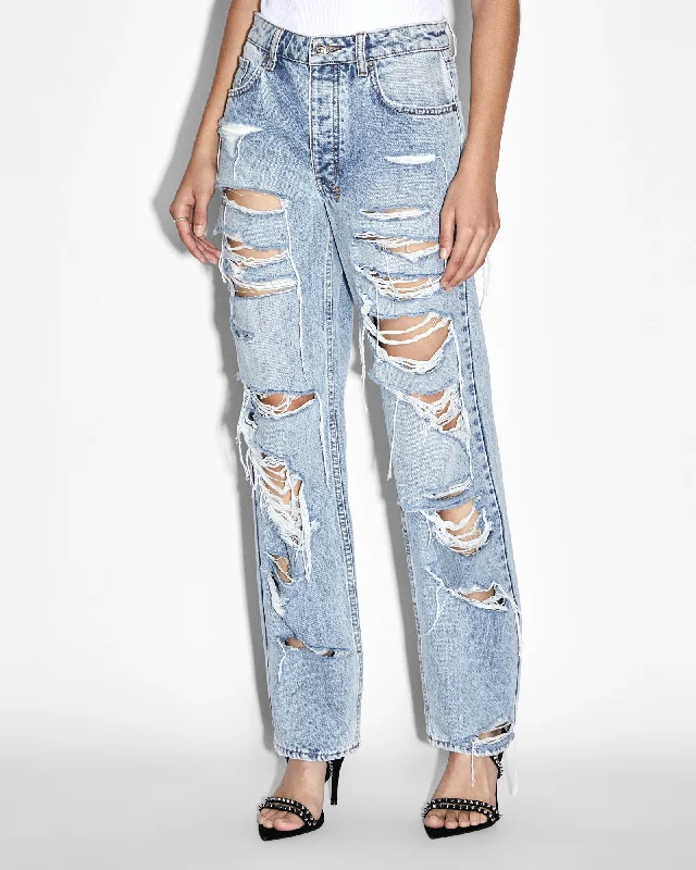 Elegant and noble BROOKLYN JEAN KARMA TRASHED