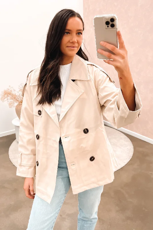 Sports And Leisure Slim-fit wool coat Edith Pleather Jacket Cream