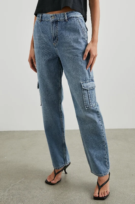 High-waisted pants style SPEEDWAY CARGO PANT - BREEZY BLUE