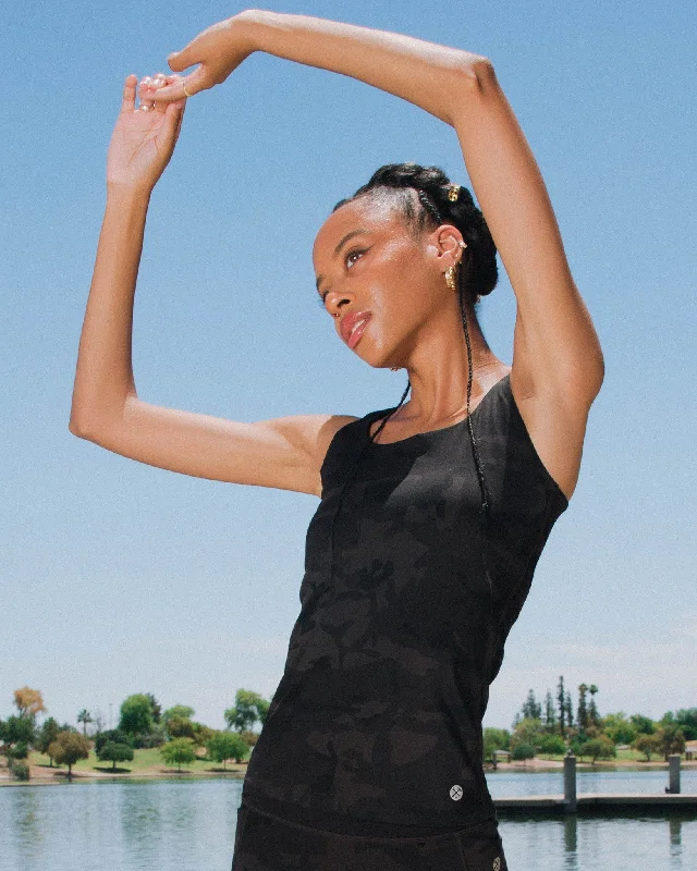 Nightclub Style Sleeveless workout shirt Women's Classic Tank - Black Camo